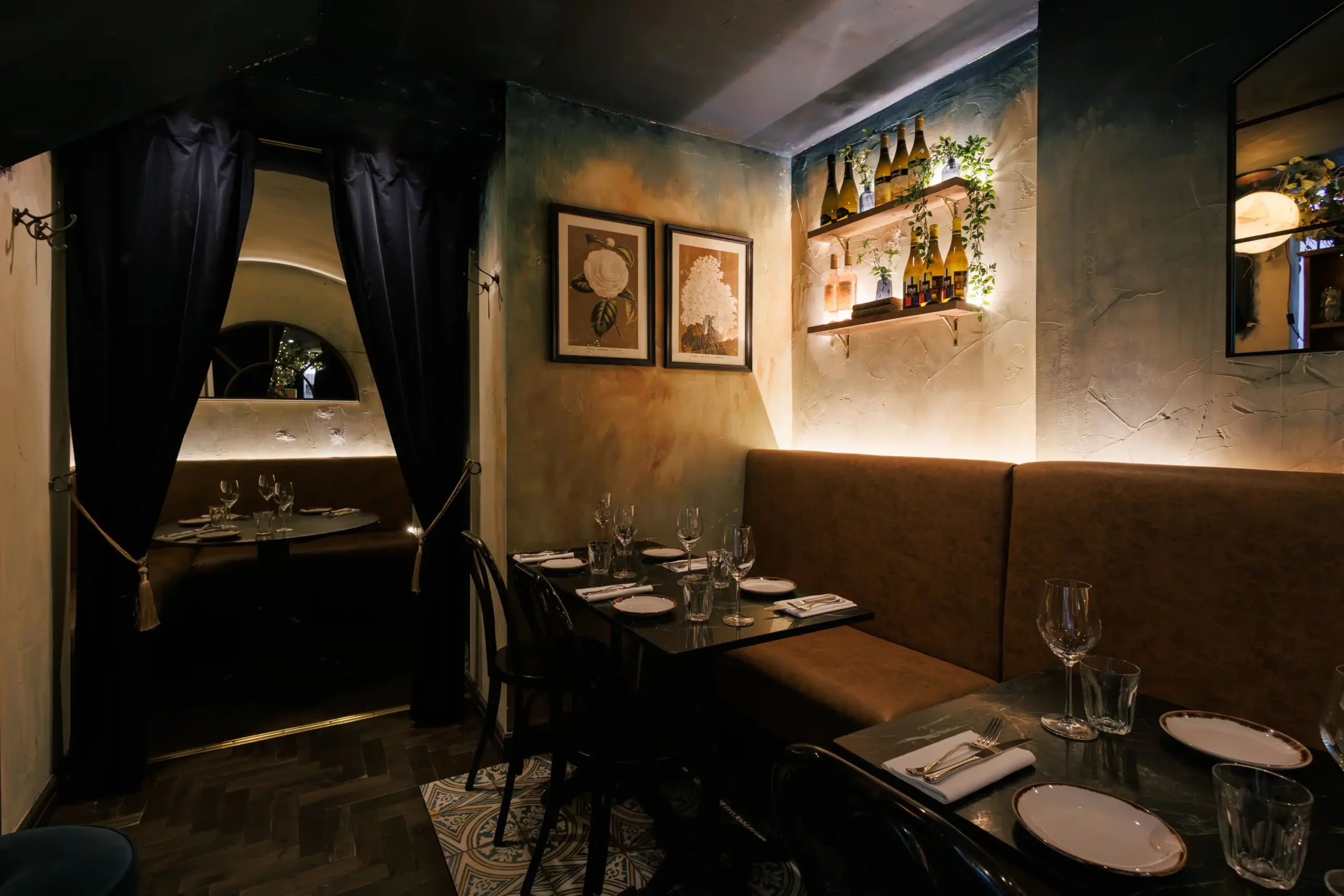 Restaurant in Bayswater